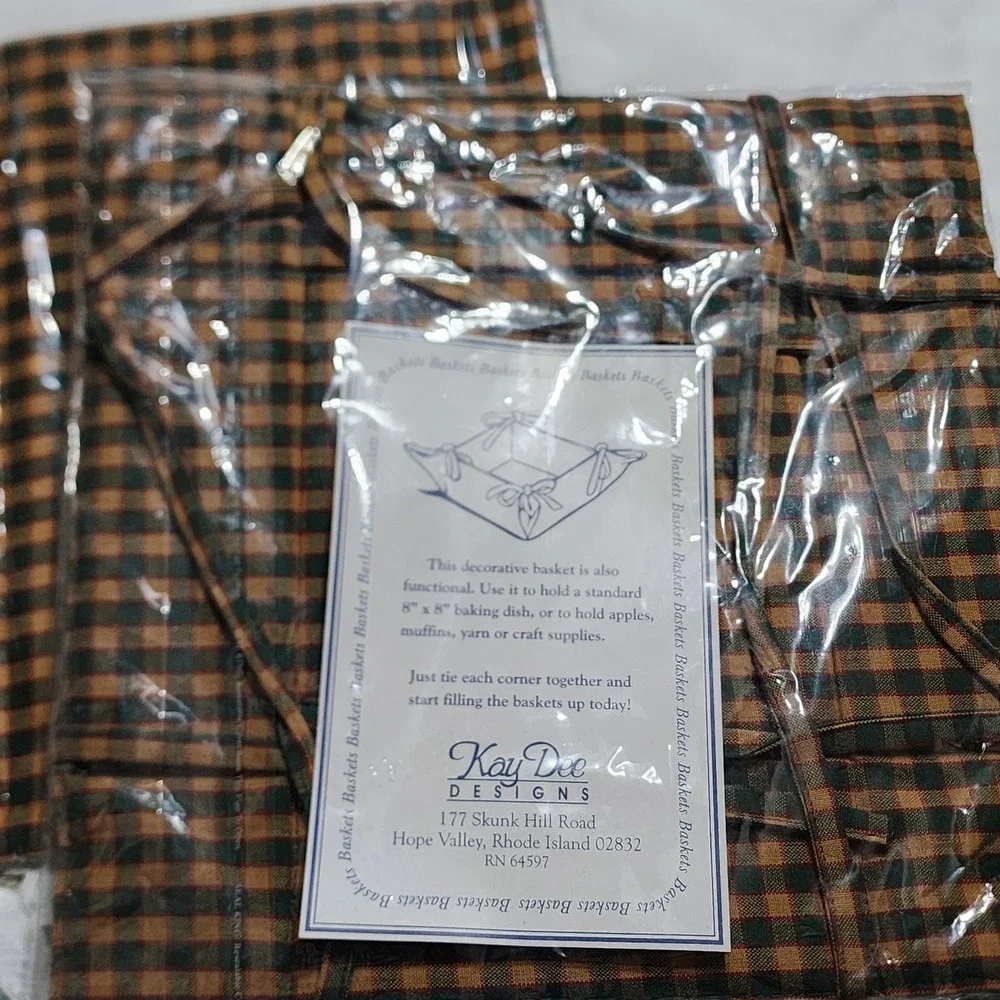 Kay Dee Designs Gingerbread Plaid Table Runner and Fabric Basket Set Christmas